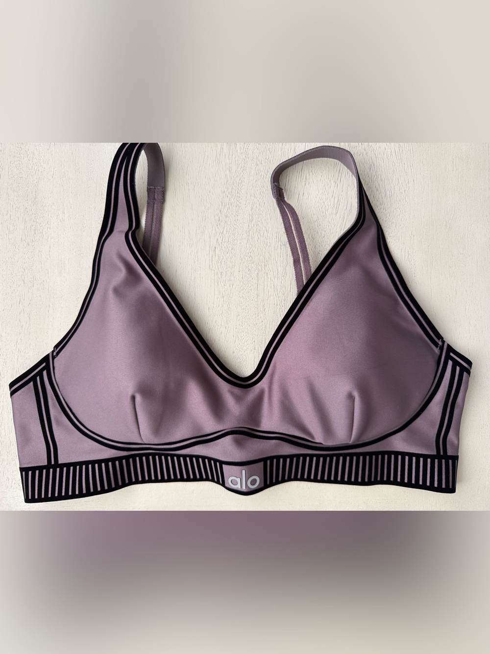 ALO Airlift Line Up Bra - Raisinette ✨NWOT